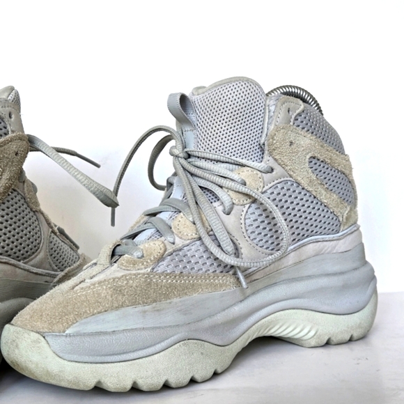 Yeezy Season 7 Desert Boot Taupe  US 5.5 - Picture 5 of 8